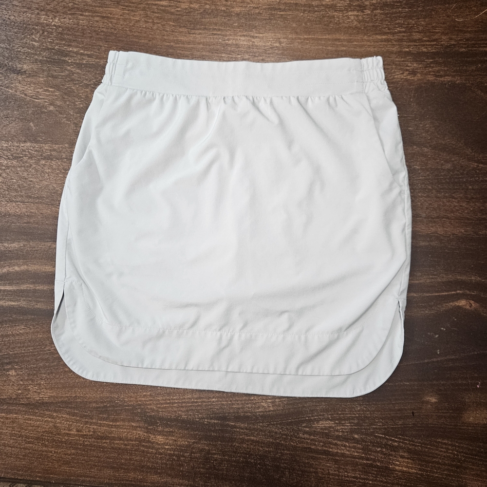 Athleta Stellar Skort - Abalone Gray - Size Small - Petal Hem
